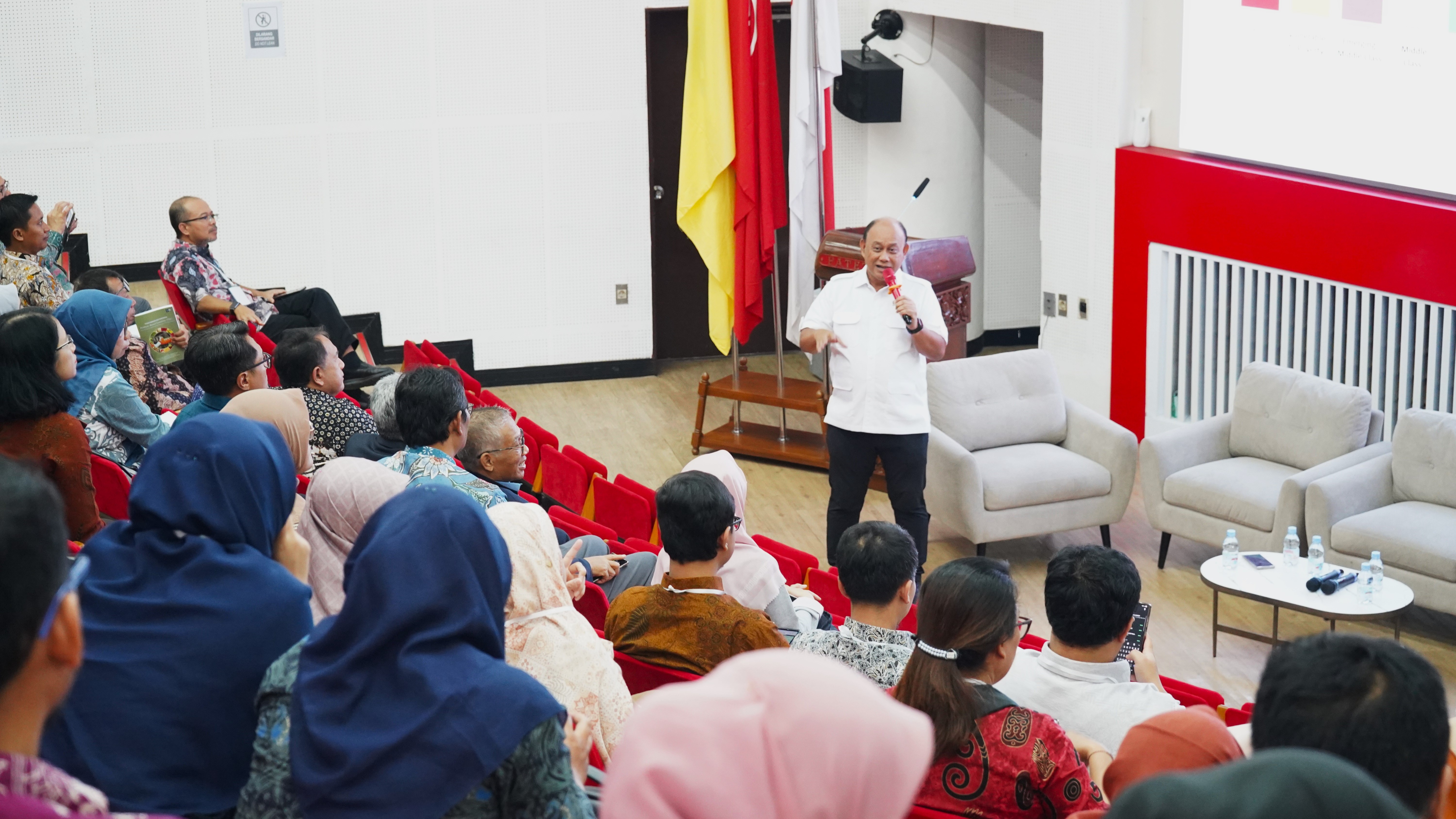 Kabadan BGN Langsa Hadiri Seminar Nasional dan Pertemuan Forum Komunikasi Perguran Tinggi Teknologi Pertanian Indonesia Kebijakan Nasional dan Tantangan 